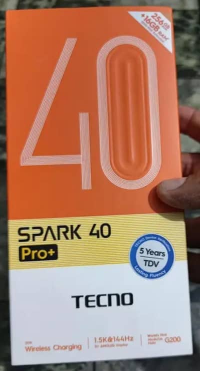 techno spark 40 pro Plus 8+8 rem 256 memory