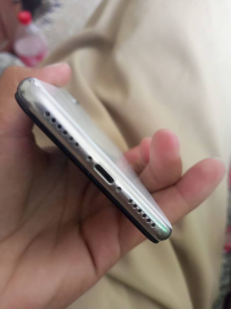 Apple iPhone X 1