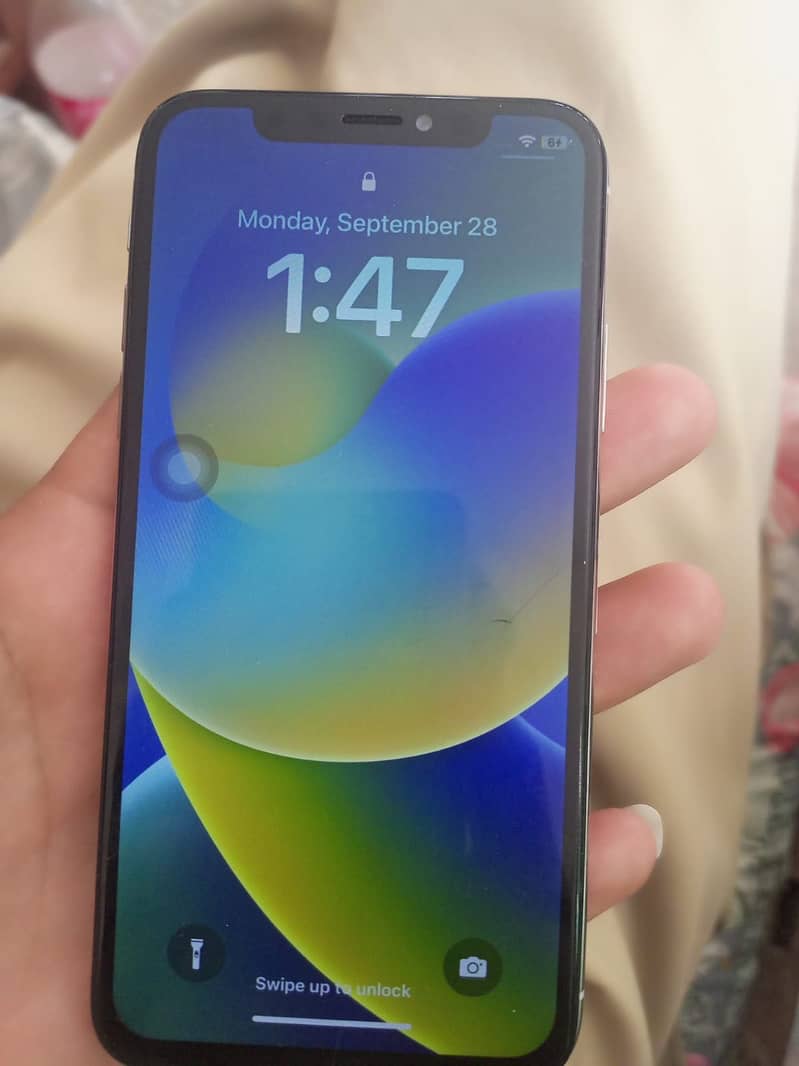 Apple iPhone X 4