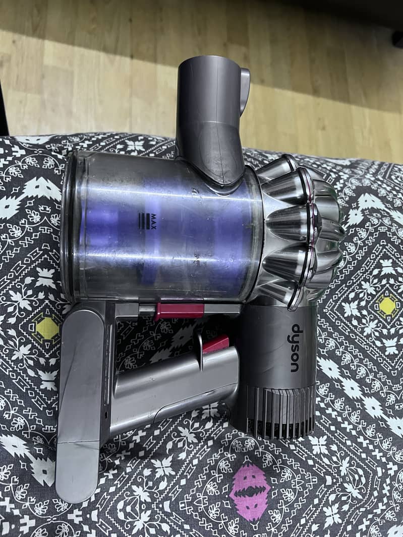 Vacuum cleaner 0