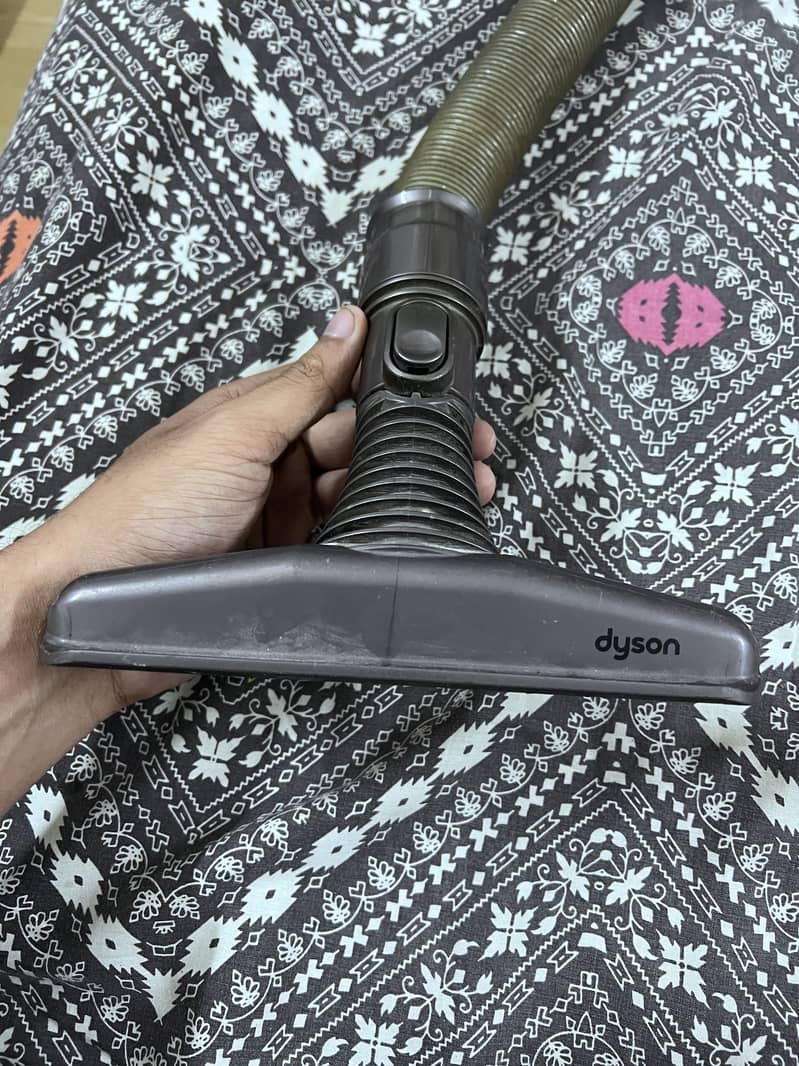 Vacuum cleaner 5