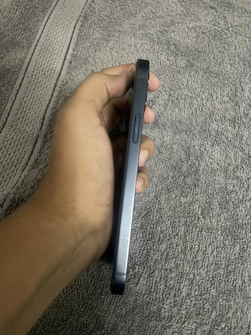 Apple iPhone 12 5