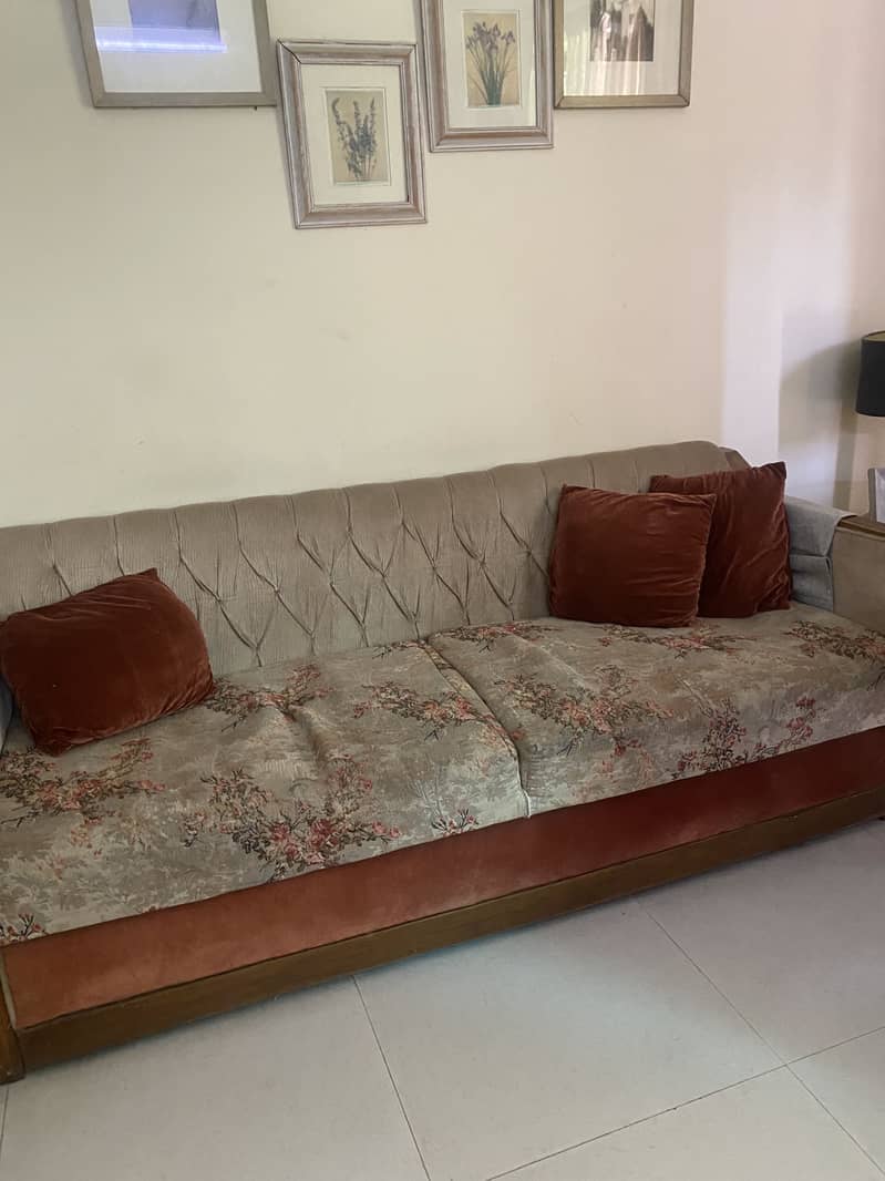 Sofa set 0
