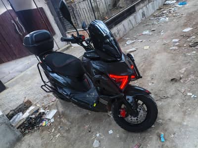 Revoo Electric Scooter for Sale – Black, Excellent Stylish Look