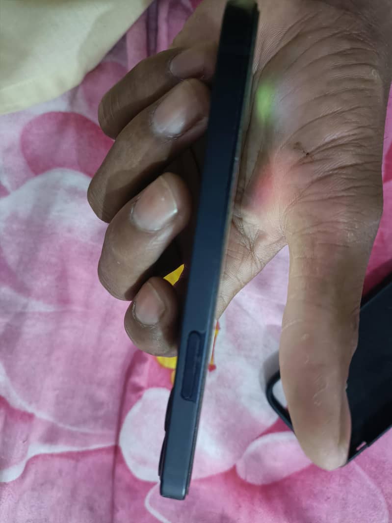 Apple iPhone 12 mini 5
