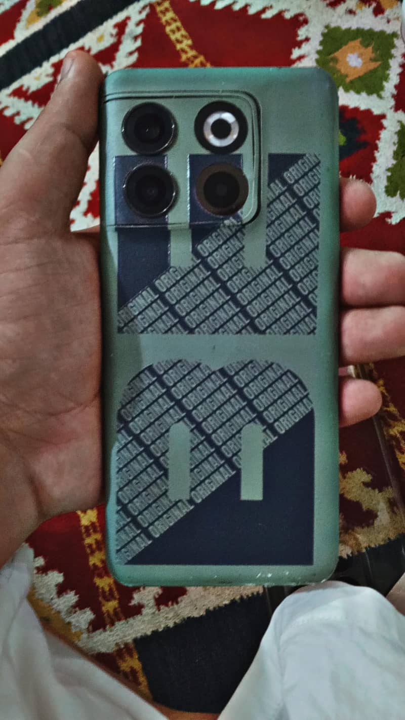 One Plus 10T 1