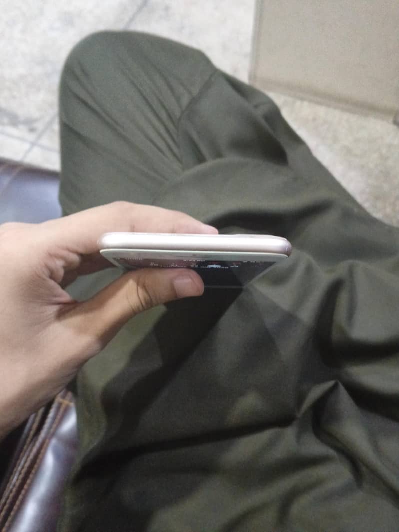 Apple iPhone 8 Plus 7