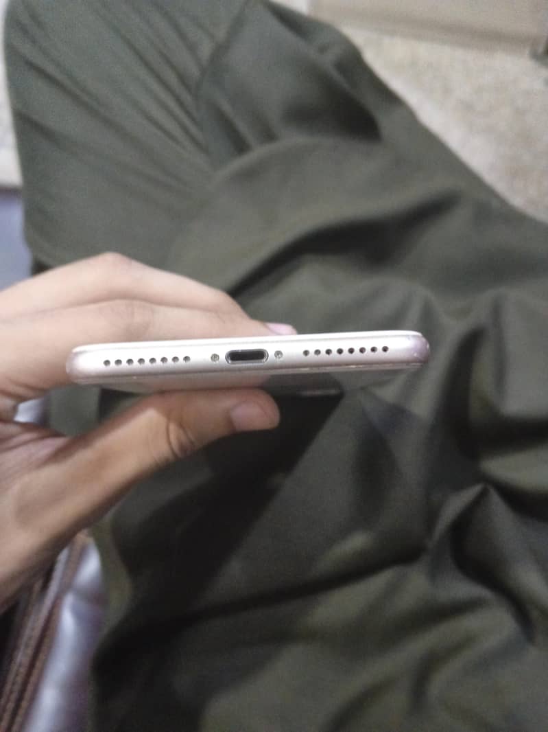 Apple iPhone 8 Plus 8