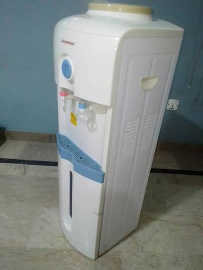 Olsenmark Hot & Cold Water Dispenser – Hot Working, Cooling Faulty