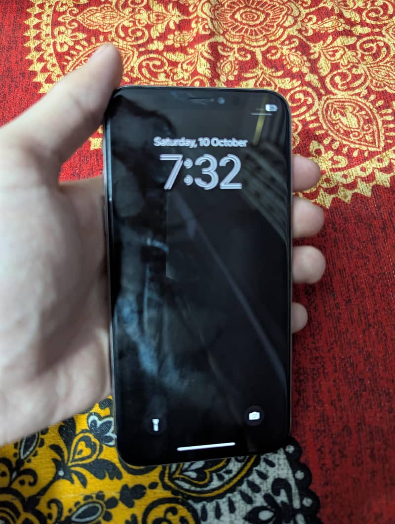 Apple iPhone X 4