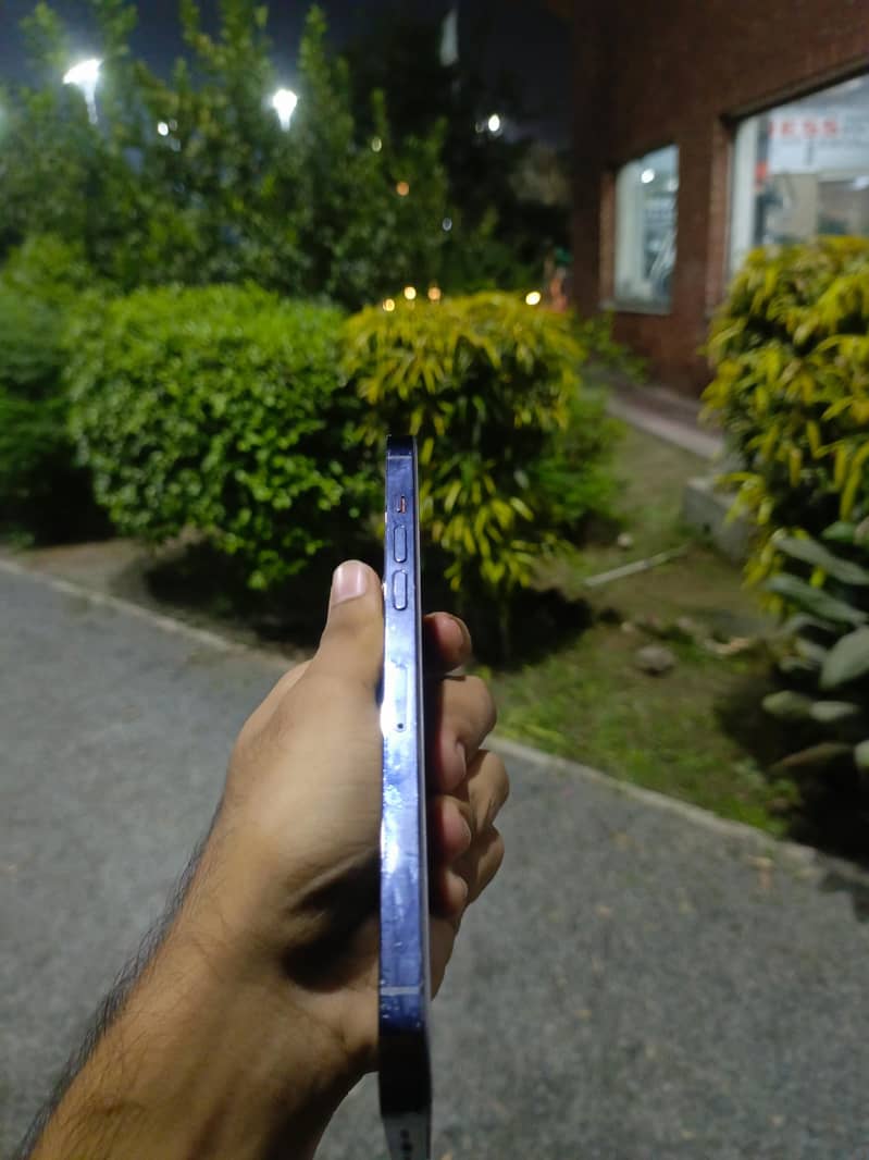 Apple iPhone 12 Pro Max 1