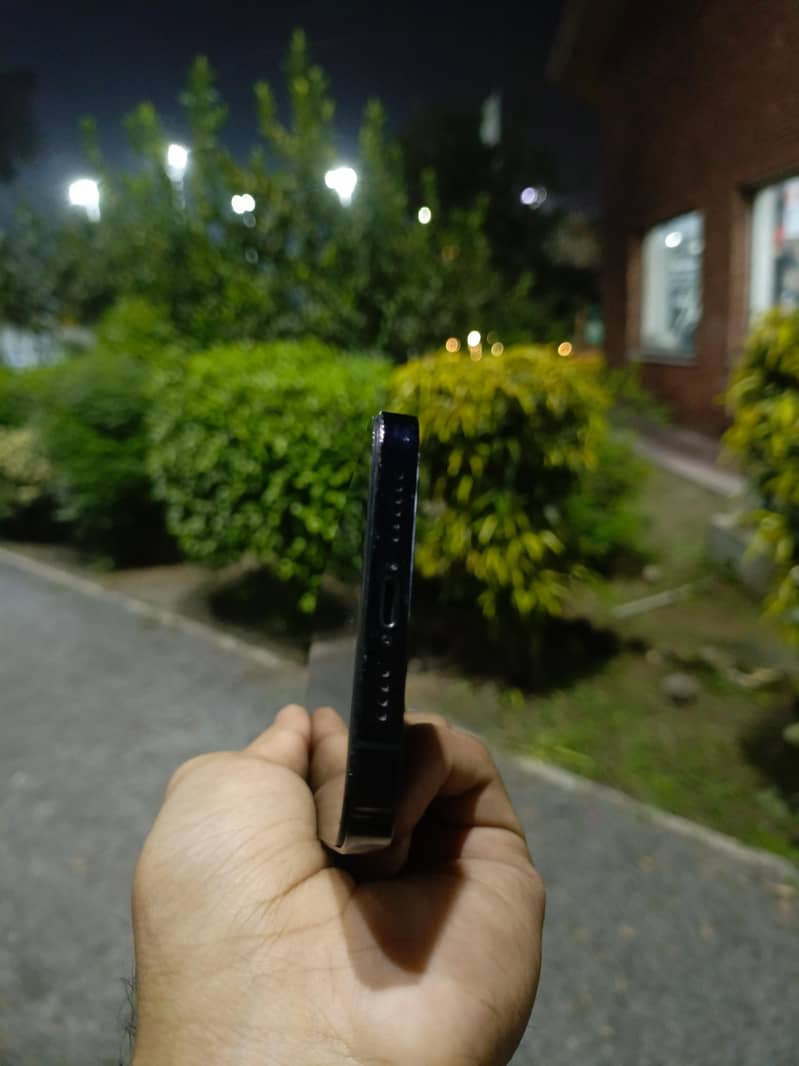 Apple iPhone 12 Pro Max 2