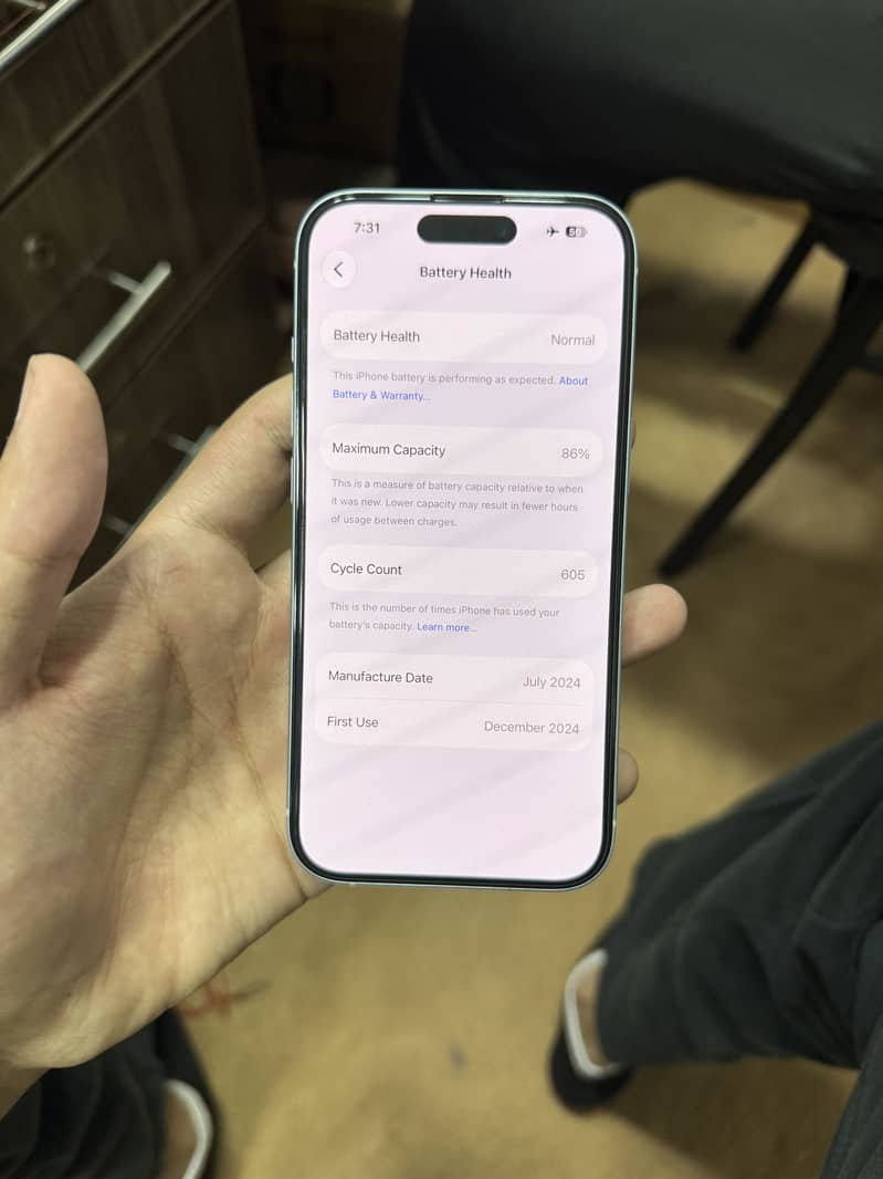 Apple iPhone 15 4