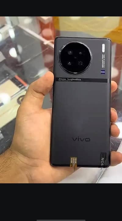 Vivo X90s
