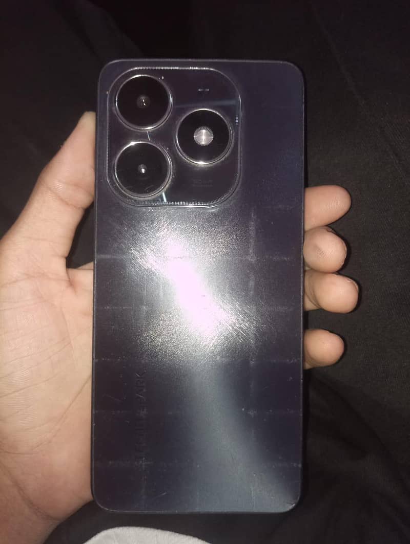 Tecno Spark 20C 0