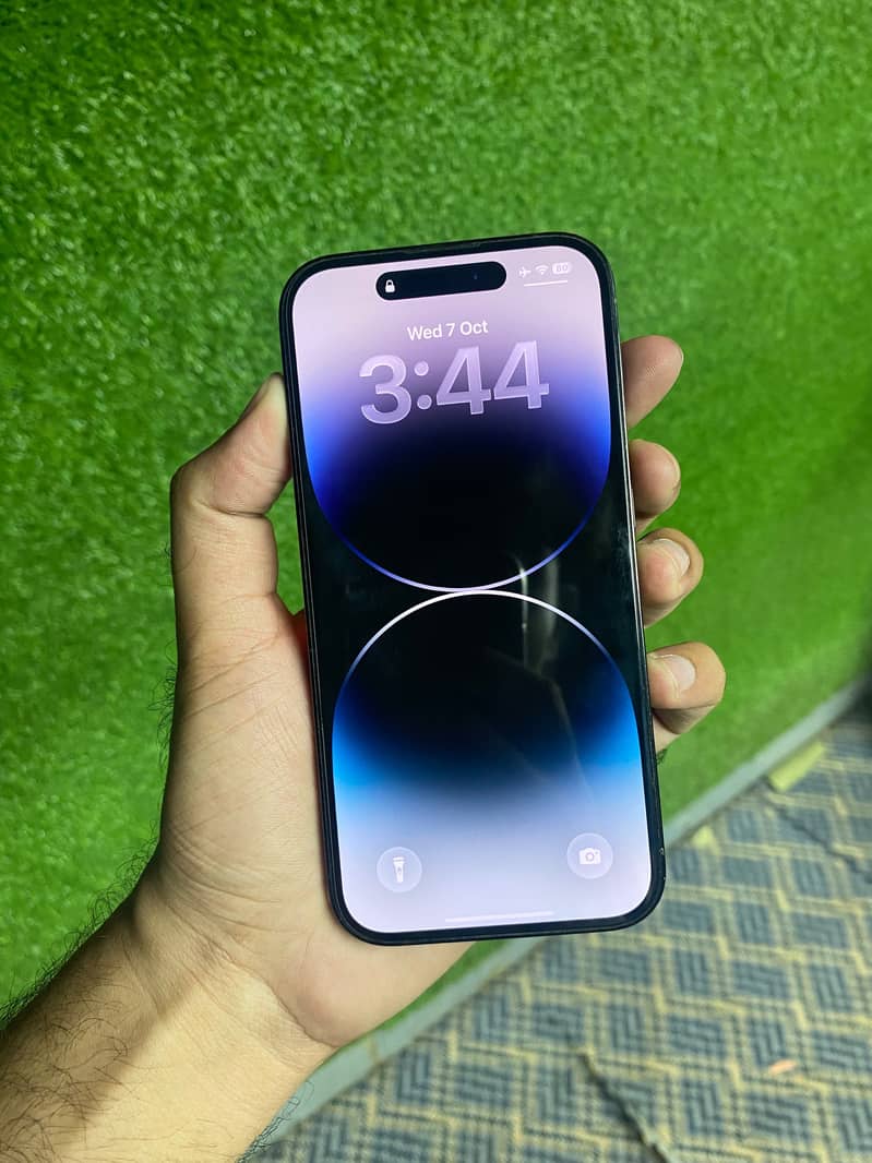 Apple iPhone 14 Pro 2