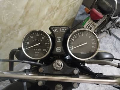 Suzuki GS 150 2023