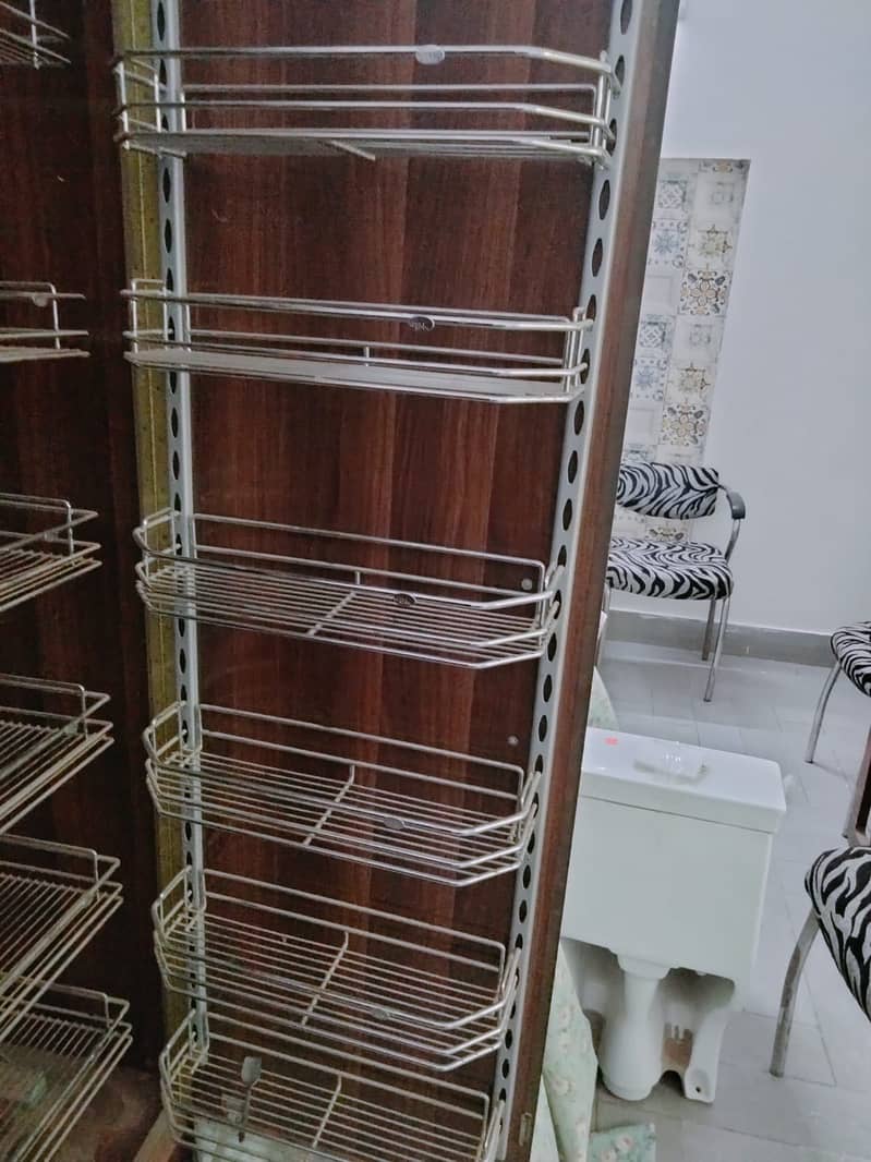 Pull out pantry unit 0
