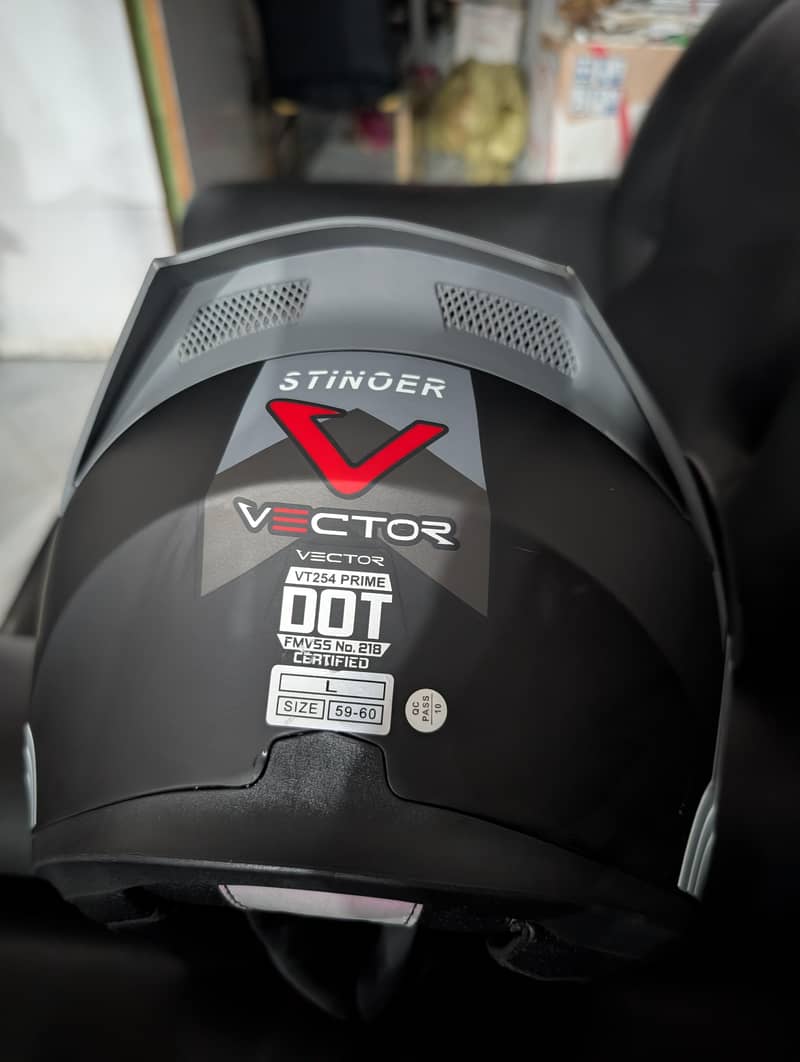 Vector Helmet just 2day use 5