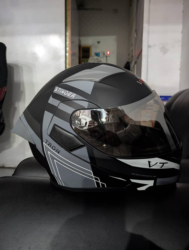 Vector Helmet just 2day use 12