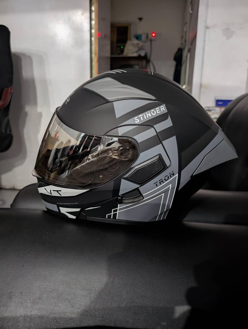 Vector Helmet just 2day use 14