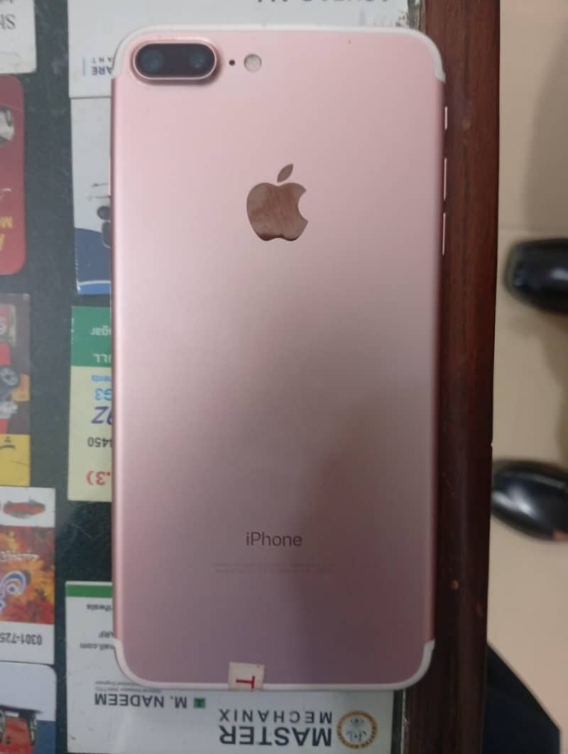 Apple iPhone 8 Plus 0