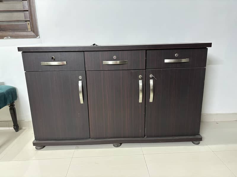 Showcase or side board 2