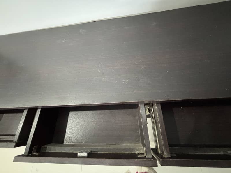 Showcase or side board 5