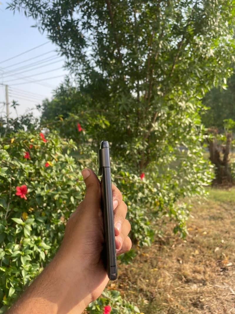Google Pixel 8 3