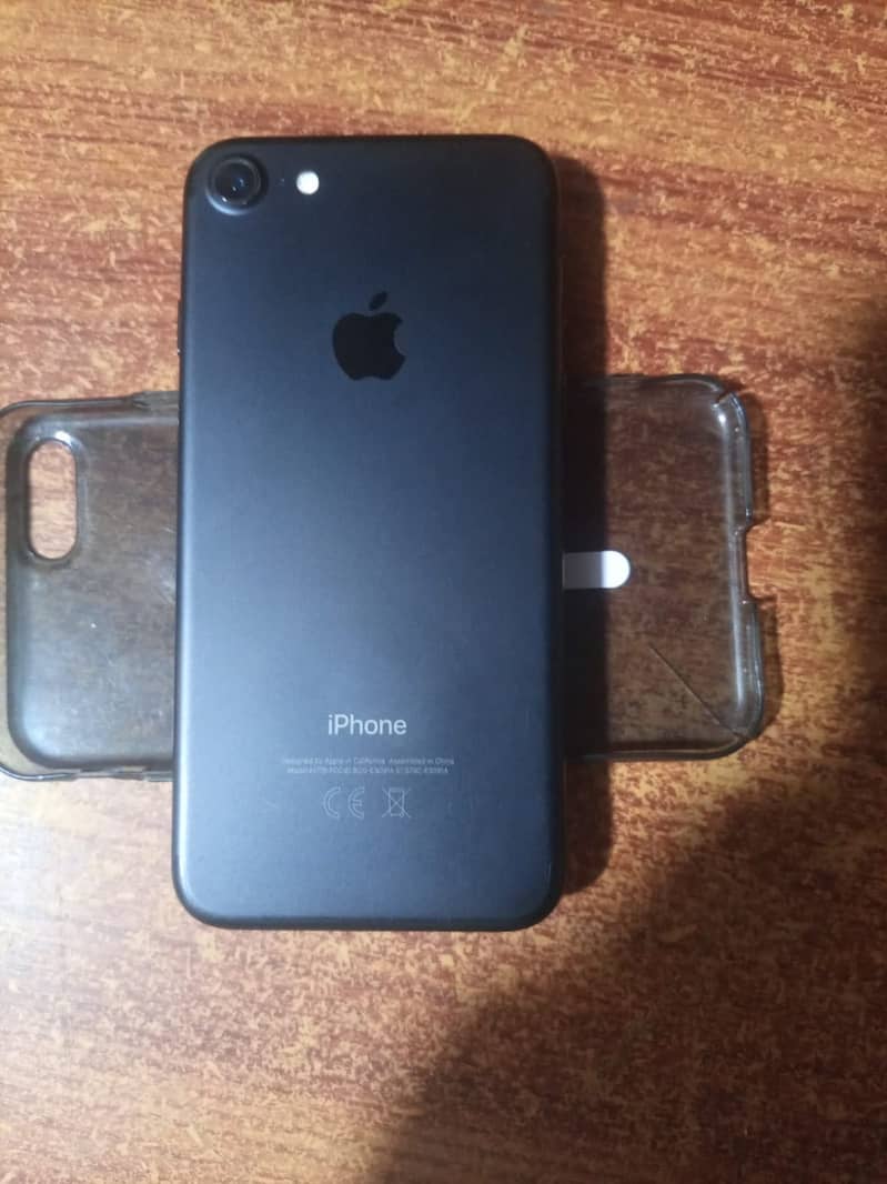 Apple iPhone 7 4
