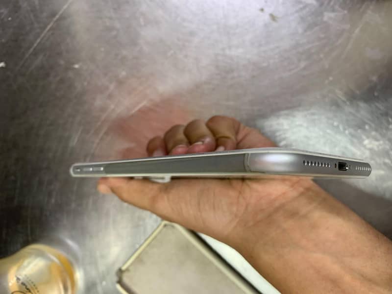 Apple iPhone 8 Plus 8