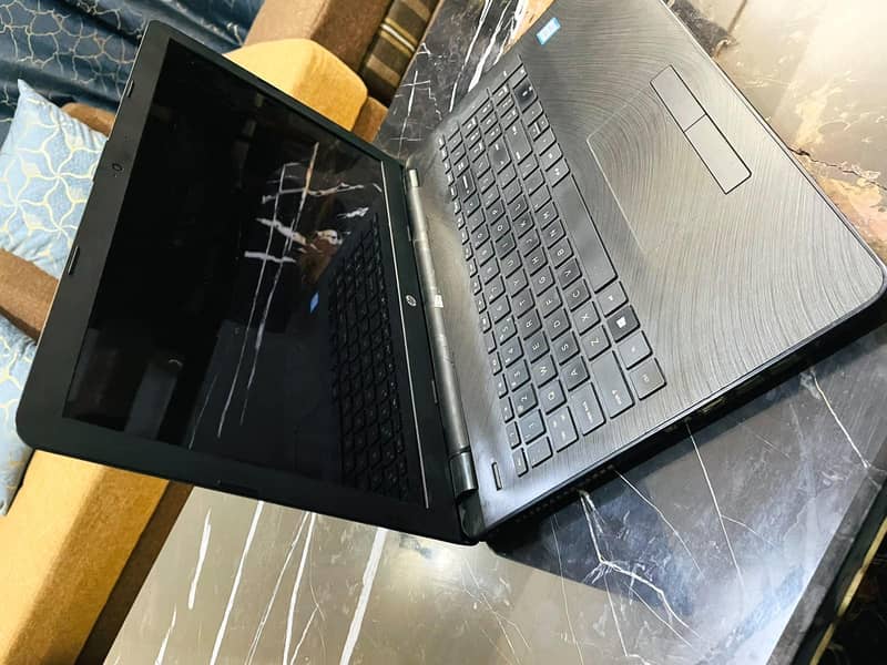 HP LAPTOP 1