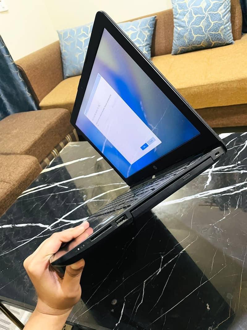 HP LAPTOP 7
