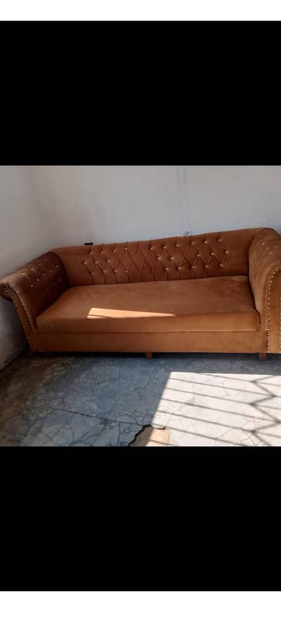 Versace style 5 seater sofa set with Centre table big size