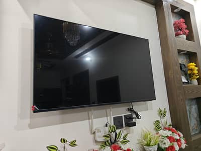 Samsung 43-Inch 4K Smart TV – DU7000 Series