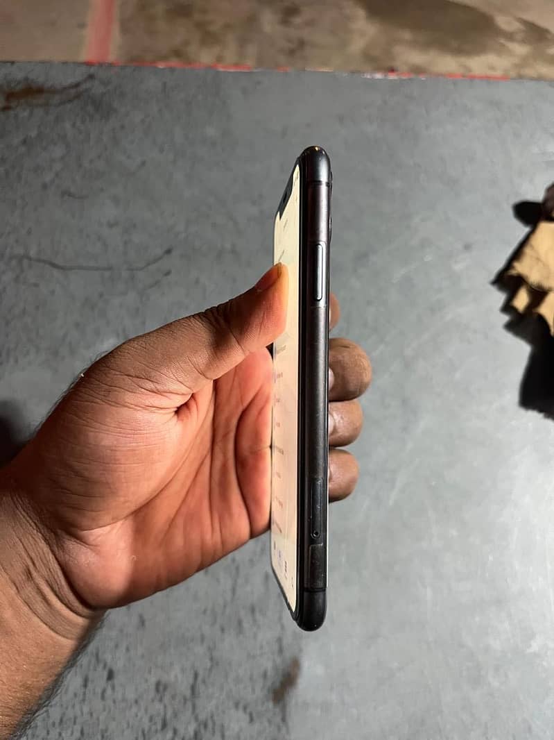 Apple iPhone 11 2