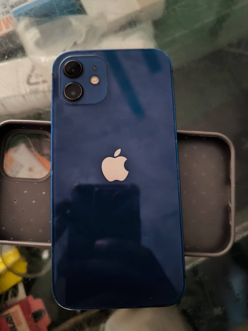 Apple iPhone 12 3