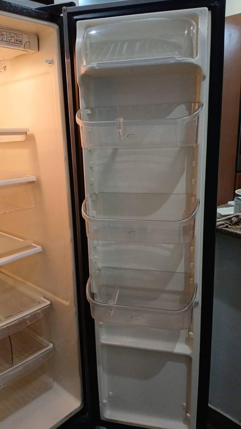 Kelvinator Side by Side 3