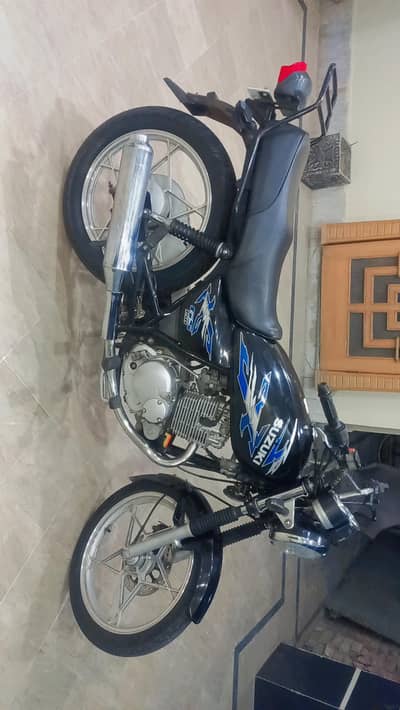 Suzuki GS 150 SE