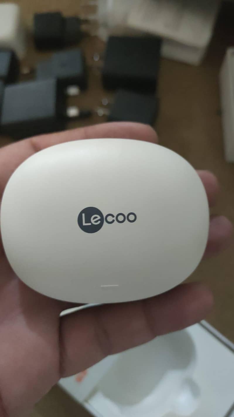 Lecco EW329 1