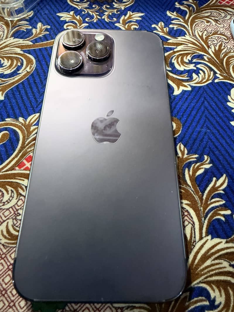 Apple iPhone 14 Pro Max 1