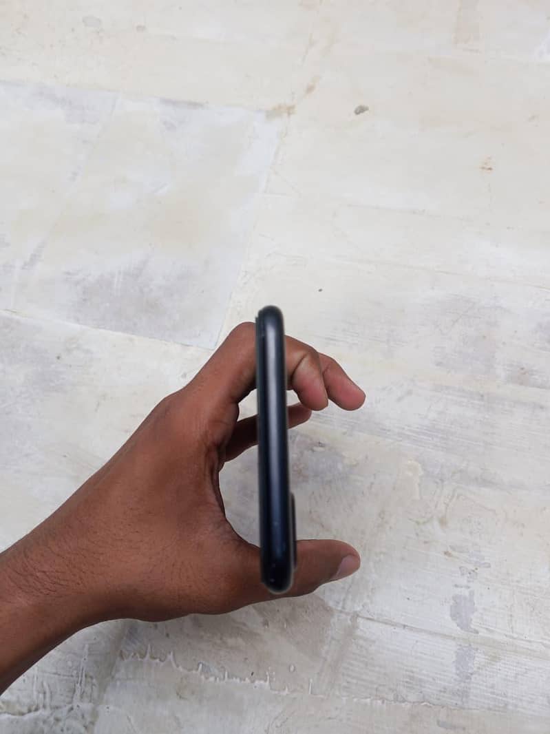 Apple iPhone 7 Plus 0