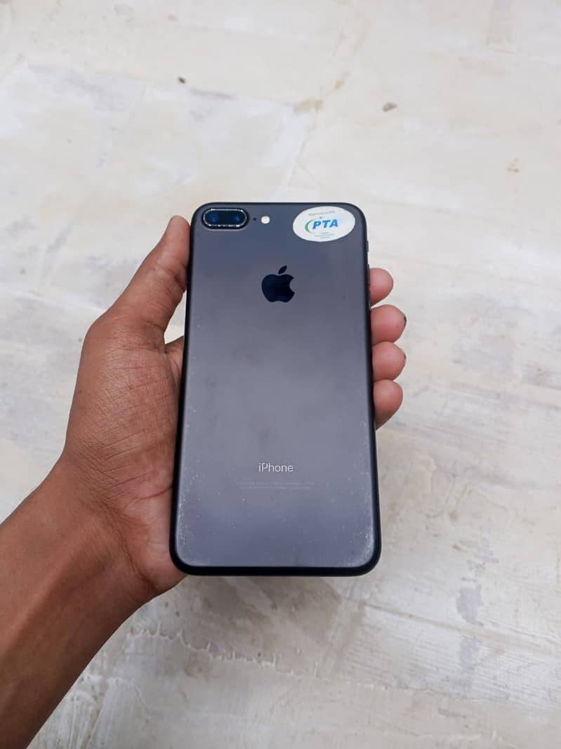 Apple iPhone 7 Plus 5