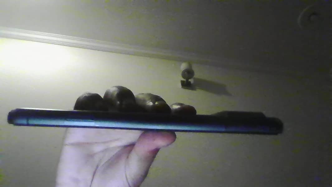 Google Pixel 8 2