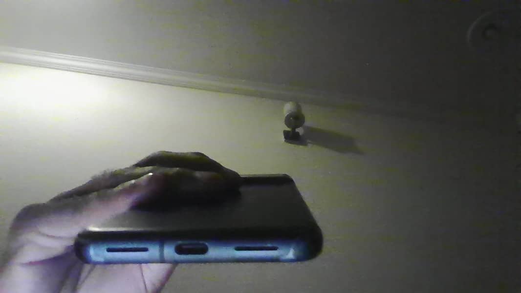 Google Pixel 8 3