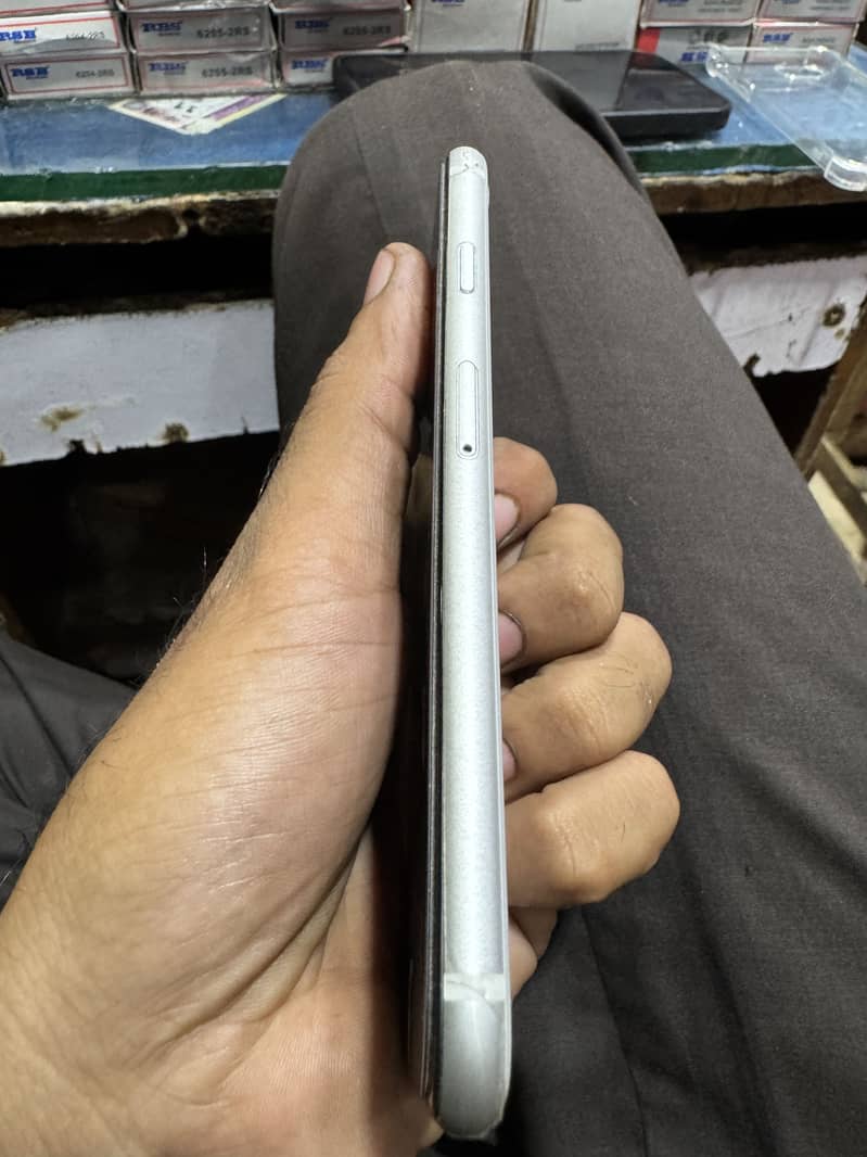 Apple iPhone SE 1
