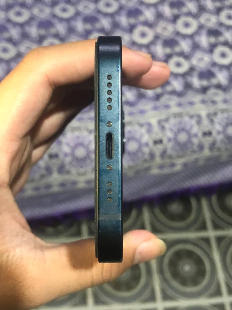 Apple iPhone 13 3