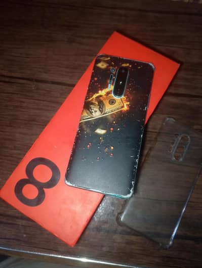 One Plus 8 Pro 12/256 WITH BOX ALL OK