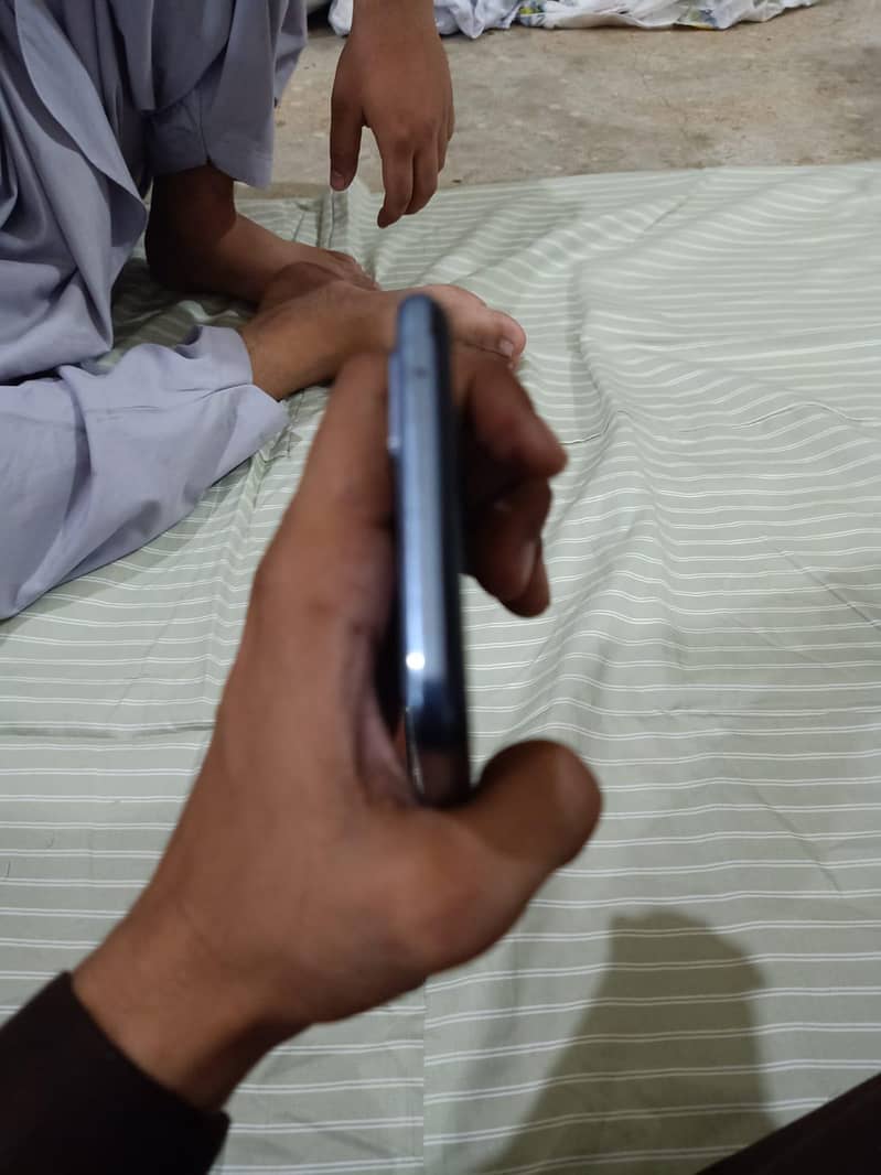 Vivo V21 2
