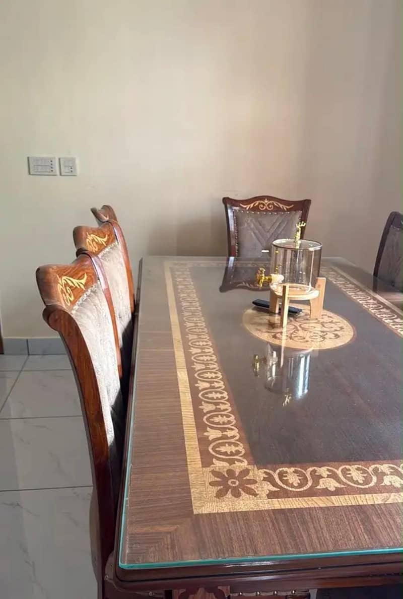 Eight chairs Dining table 3